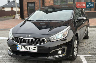 Хэтчбек Kia Ceed 2017 в 