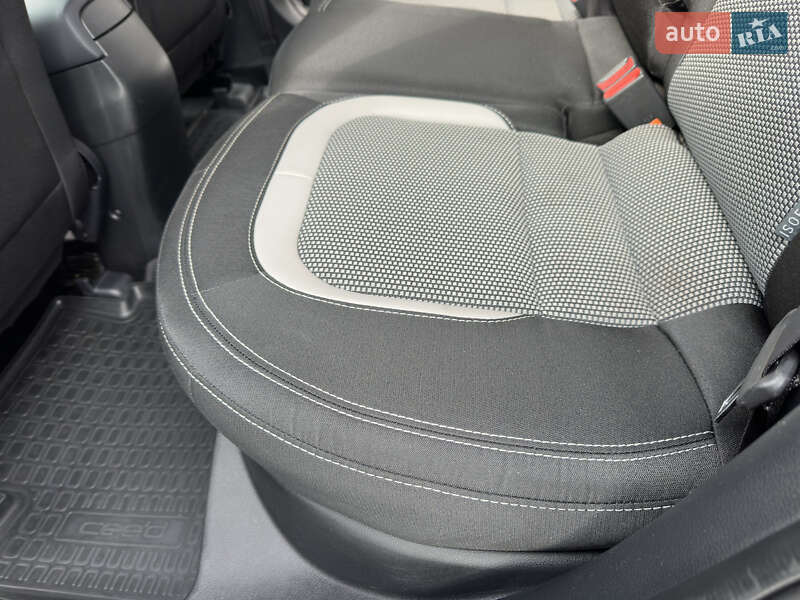 Хэтчбек Kia Ceed 2017 в Виннице