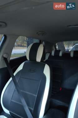 Хетчбек Kia Ceed 2012 в Винниках