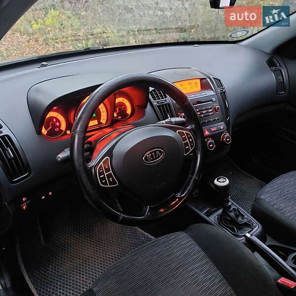 Универсал Kia Ceed 2008 в Стрые фото 13 Универсал Kia Ceed 2008 в Стрые