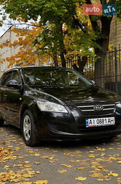 Хетчбек Kia Ceed 2007 в  фото 2 Хетчбек Kia Ceed 2007 в