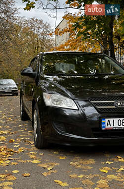Хетчбек Kia Ceed 2007 в  фото 8 Хетчбек Kia Ceed 2007 в