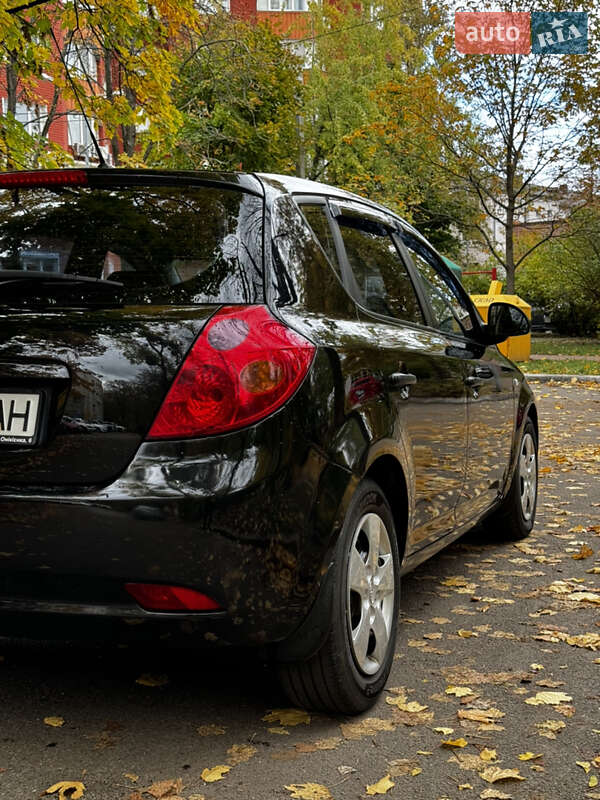 Хетчбек Kia Ceed 2007 в Києві фото 12 Хетчбек Kia Ceed 2007 в Києві