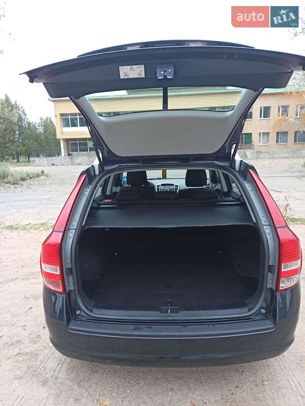 Універсал Kia Ceed 2010 в Вознесенську фото 5 Універсал Kia Ceed 2010 в Вознесенську