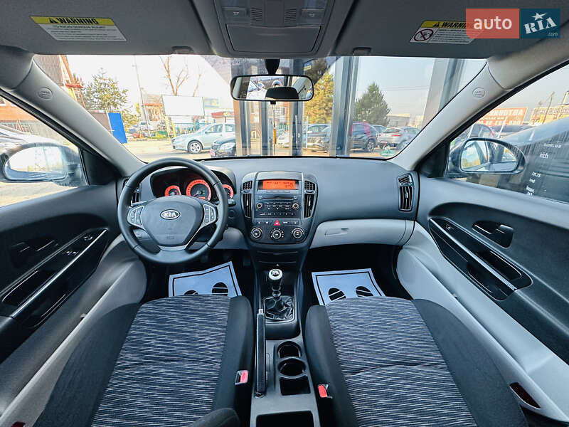 Универсал Kia Ceed 2009 в Харькове фото 24 Универсал Kia Ceed 2009 в Харькове