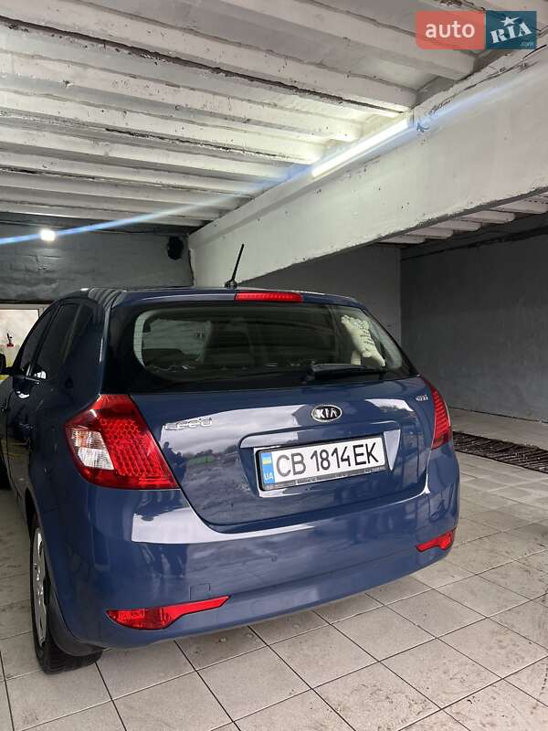 Хетчбек Kia Ceed 2010 в Ніжині фото 5 Хетчбек Kia Ceed 2010 в Ніжині