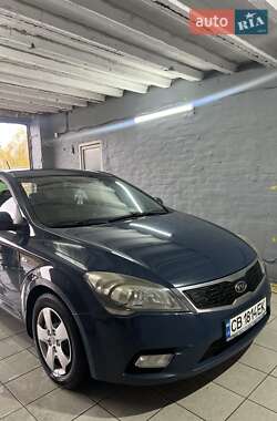 Хэтчбек Kia Ceed 2010 в Нежине Хэтчбек Kia Ceed 2010 в Нежине