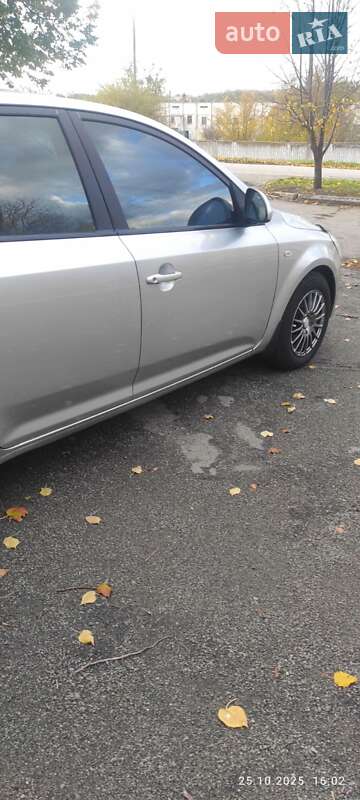 Хэтчбек Kia Ceed 2008 в Днепре фото 9 Хэтчбек Kia Ceed 2008 в Днепре