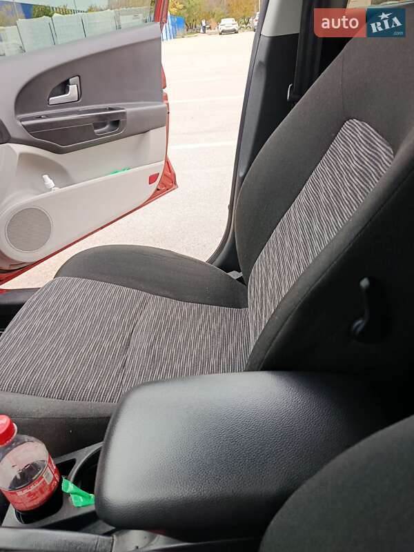 Хэтчбек Kia Ceed 2008 в Кропивницком фото 17 Хэтчбек Kia Ceed 2008 в Кропивницком