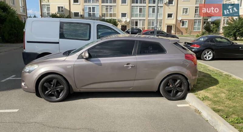 Хэтчбек Kia Ceed 2008 в Киеве фото 14 Хэтчбек Kia Ceed 2008 в Киеве