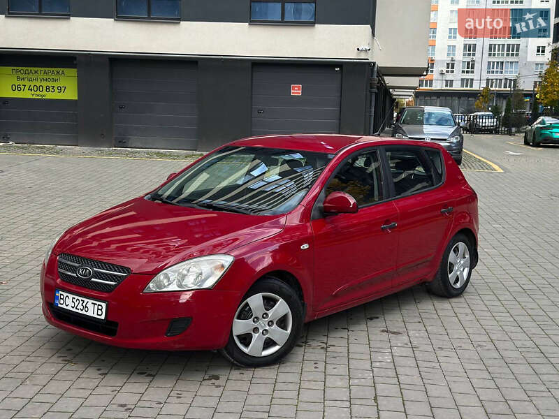 Хэтчбек Kia Ceed 2009 в Ивано-Франковске фото 2 Хэтчбек Kia Ceed 2009 в Ивано-Франковске