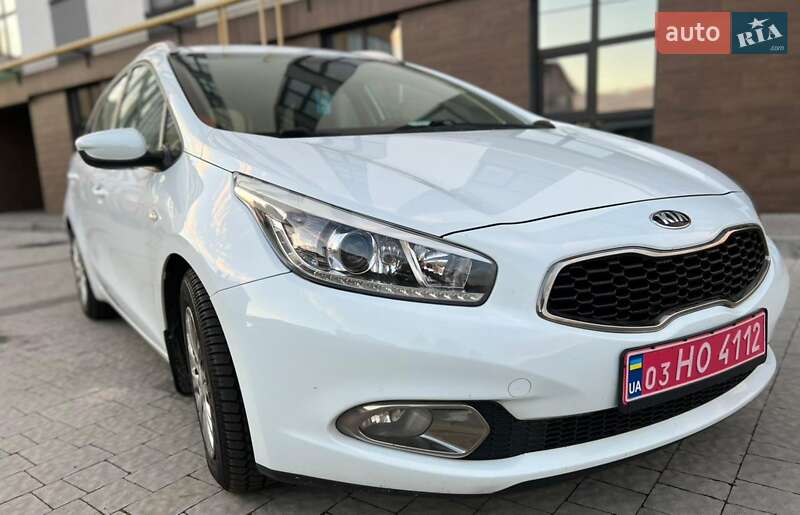 Универсал Kia Ceed 2015 в Сокале