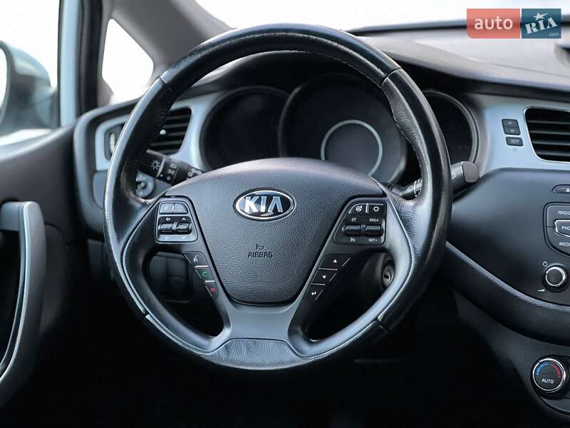 Универсал Kia Ceed 2015 в Сокале