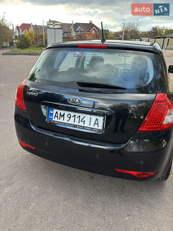 Хэтчбек Kia Ceed 2009 в Житомире фото 11 Хэтчбек Kia Ceed 2009 в Житомире