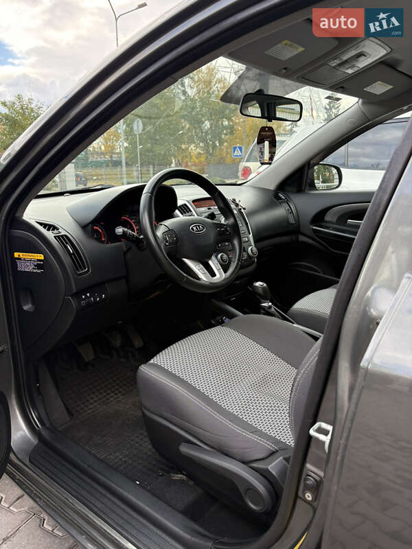 Универсал Kia Ceed 2011 в Киеве фото 10 Универсал Kia Ceed 2011 в Киеве
