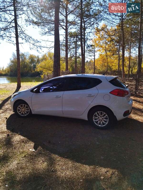 Хэтчбек Kia Ceed 2013 в Килии