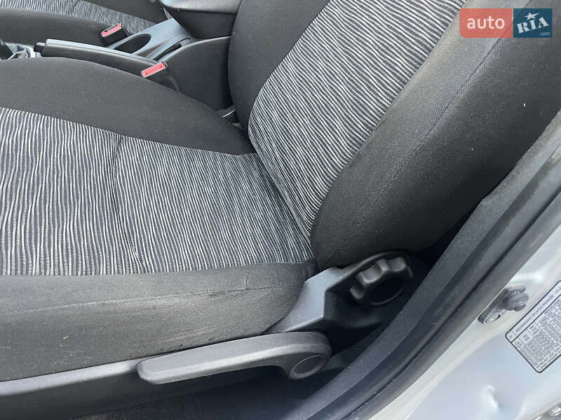 Універсал Kia Ceed 2009 в Охтирці