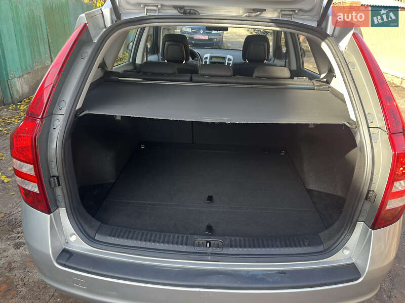 Універсал Kia Ceed 2009 в Охтирці