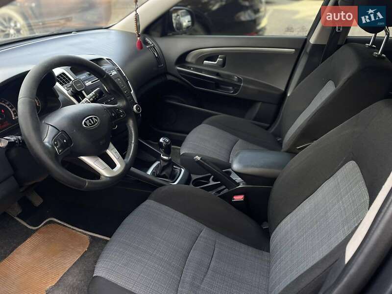 Універсал Kia Ceed 2012 в Дніпрі фото 11 Універсал Kia Ceed 2012 в Дніпрі