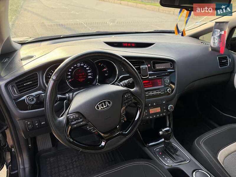 Универсал Kia Ceed 2013 в Запорожье