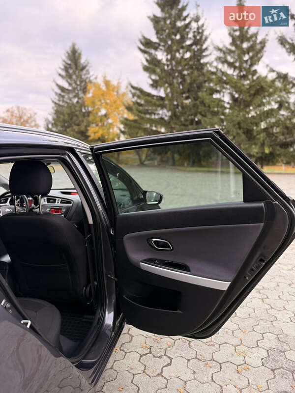 Универсал Kia Ceed 2013 в Дубно фото 24 Универсал Kia Ceed 2013 в Дубно
