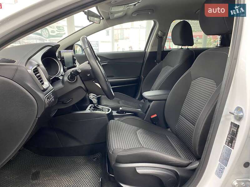 Универсал Kia Ceed 2022 в Киеве фото 18 Универсал Kia Ceed 2022 в Киеве