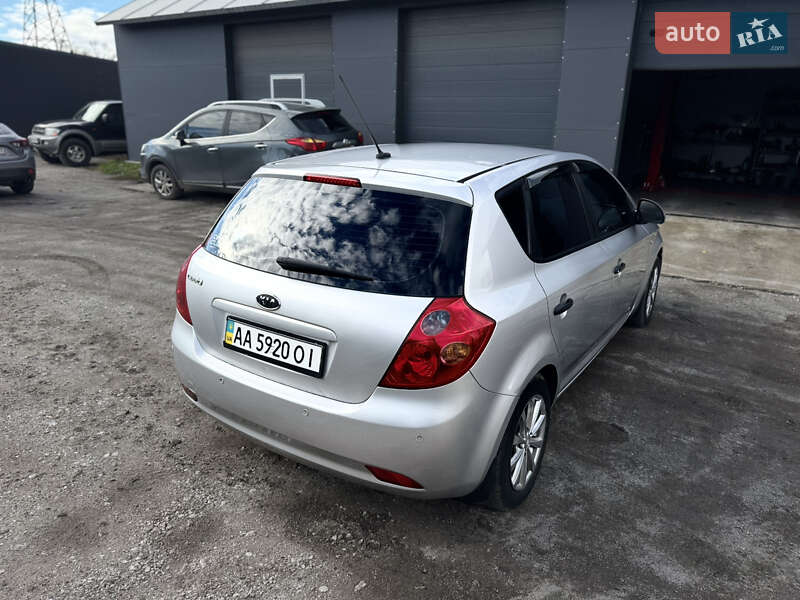 Хэтчбек Kia Ceed 2008 в Павлограде фото 6 Хэтчбек Kia Ceed 2008 в Павлограде