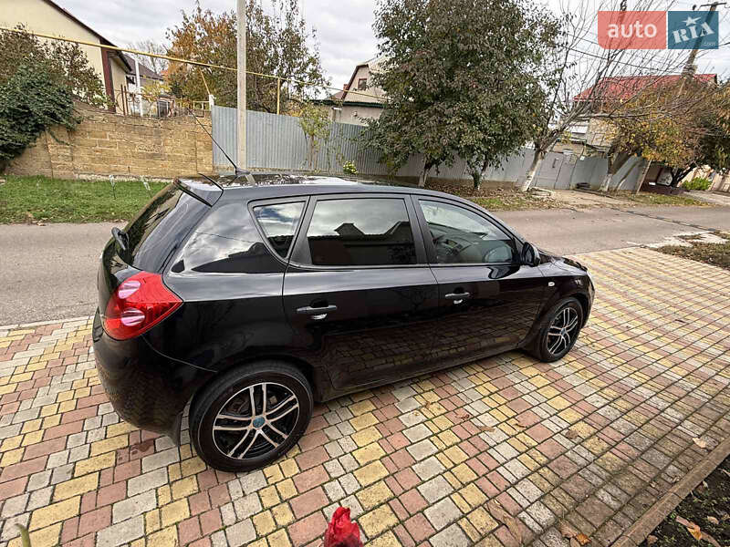 Хэтчбек Kia Ceed 2007 в Одессе фото 12 Хэтчбек Kia Ceed 2007 в Одессе