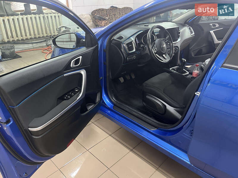 Хэтчбек Kia Ceed 2019 в Богодухове