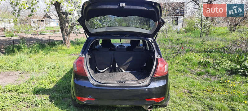 Хетчбек Kia Ceed 2009 в Горішніх Плавнях