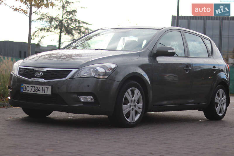 Хетчбек Kia Ceed 2009 в Львові фото 2 Хетчбек Kia Ceed 2009 в Львові