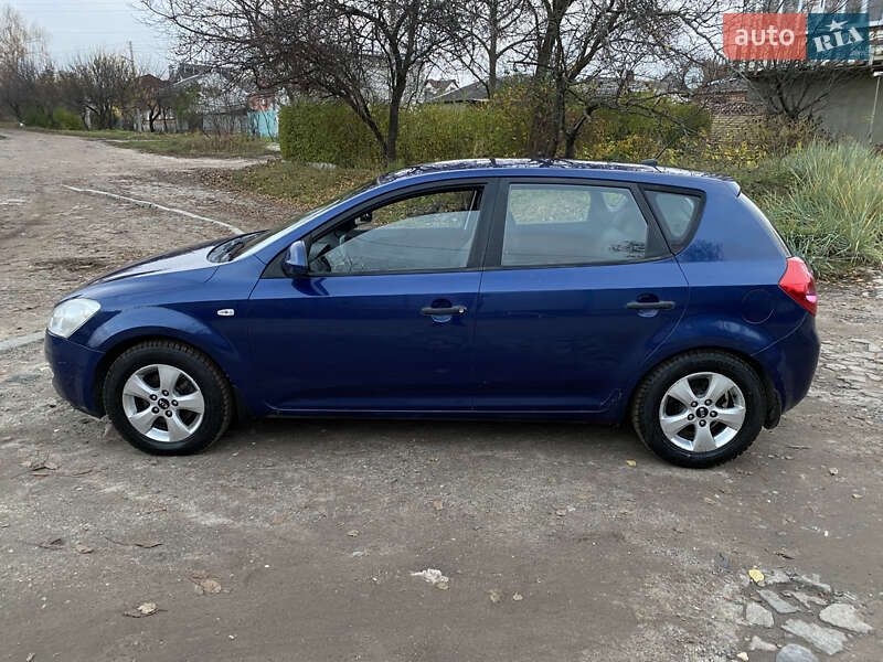 Хетчбек Kia Ceed 2009 в Харкові фото 2 Хетчбек Kia Ceed 2009 в Харкові