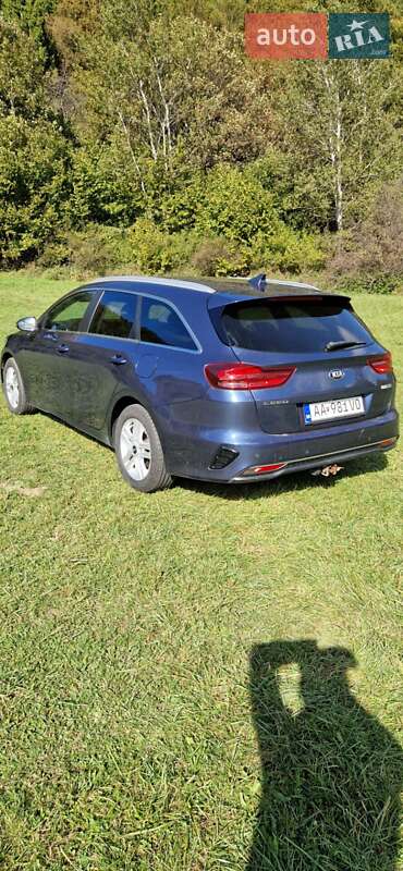 Универсал Kia Ceed 2021 в Ужгороде
