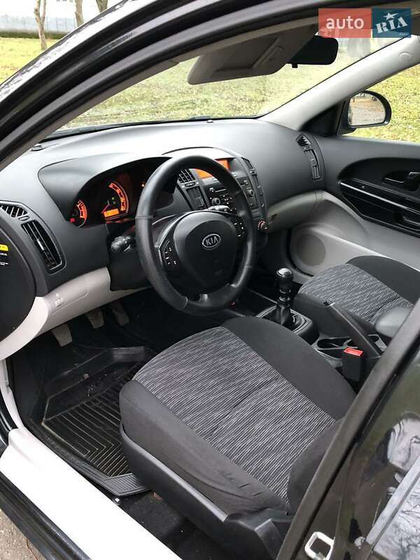 Універсал Kia Ceed 2008 в Теофіполі