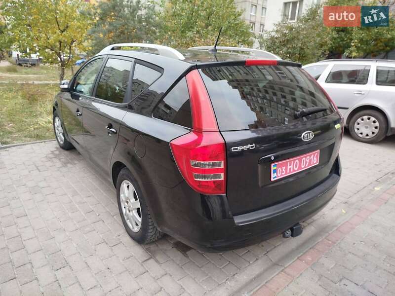 Універсал Kia Ceed 2011 в Сумах