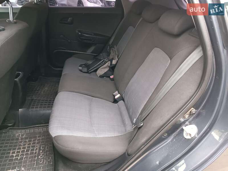 Хэтчбек Kia Ceed 2009 в Харькове