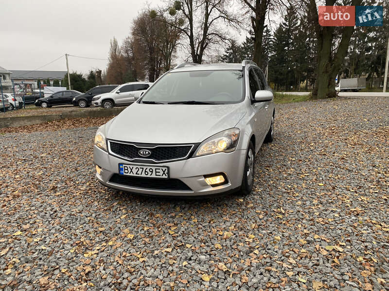 Універсал Kia Ceed 2010 в Хмельницькому