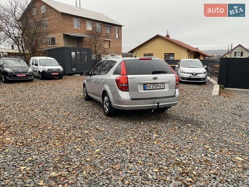 Універсал Kia Ceed 2010 в Хмельницькому