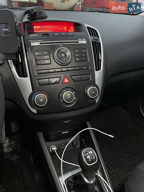 Хэтчбек Kia Ceed 2011 в Боярке фото 13 Хэтчбек Kia Ceed 2011 в Боярке