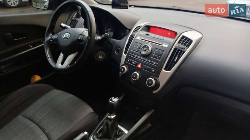 Універсал Kia Ceed 2011 в Івано-Франківську фото 9 Універсал Kia Ceed 2011 в Івано-Франківську
