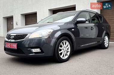 Універсал Kia Ceed 2010 в Рівному