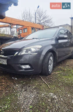 Универсал Kia Ceed 2011 в Одессе
