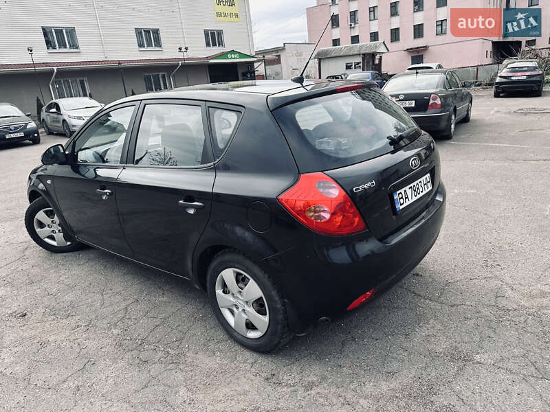 Хэтчбек Kia Ceed 2007 в Кропивницком фото 4 Хэтчбек Kia Ceed 2007 в Кропивницком