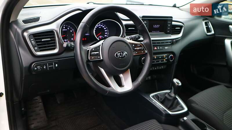 Универсал Kia Ceed 2019 в Киеве