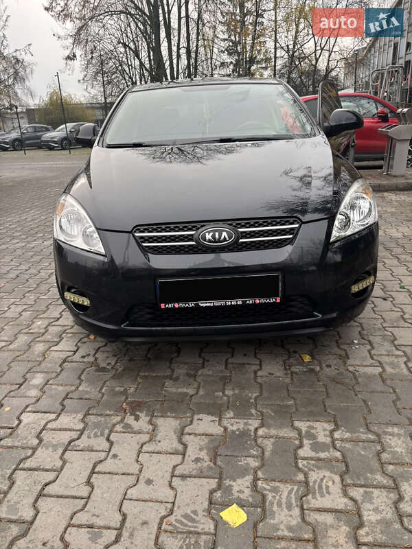 Хетчбек Kia Ceed 2008 в Новоселиці