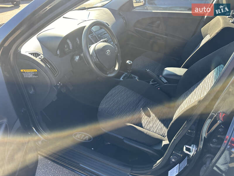 Универсал Kia Ceed 2008 в Одессе фото 10 Универсал Kia Ceed 2008 в Одессе