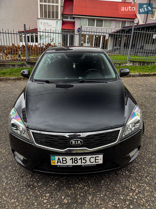 Хетчбек Kia Ceed 2009 в Києві фото 11 Хетчбек Kia Ceed 2009 в Києві