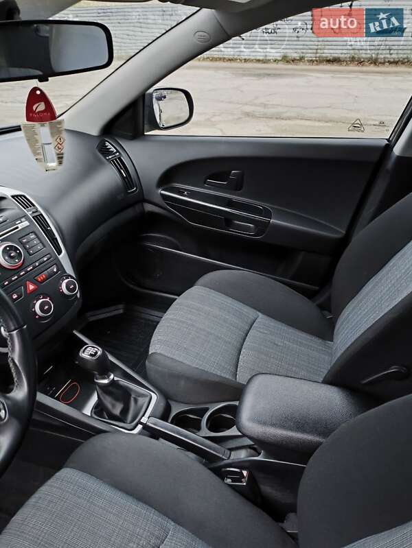 Универсал Kia Ceed 2012 в Запорожье фото 18 Универсал Kia Ceed 2012 в Запорожье