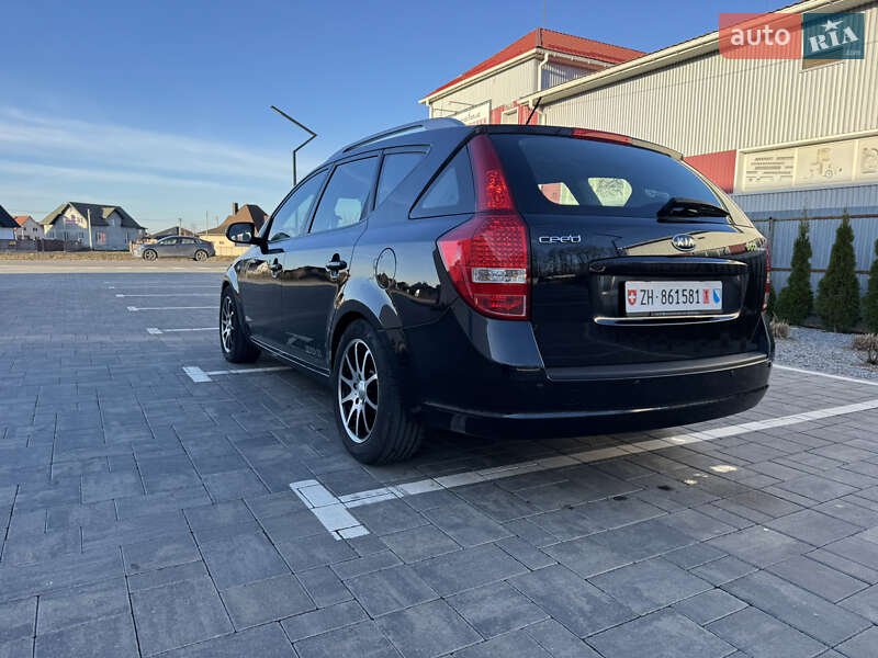 Универсал Kia Ceed 2012 в Луцке