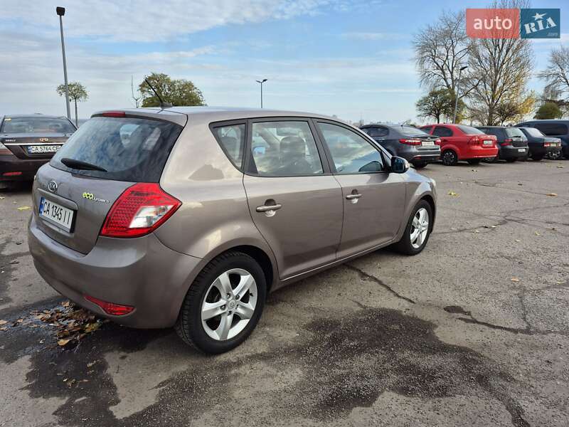 Хэтчбек Kia Ceed 2010 в Черкассах